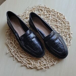 SCHUTZ Loafers